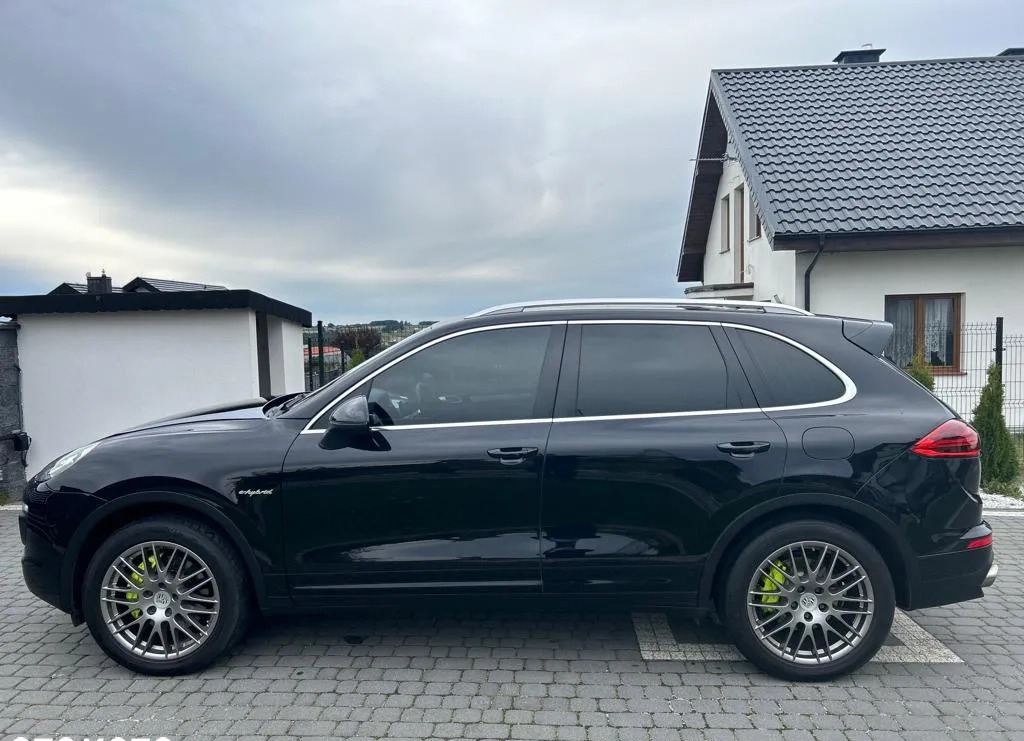 Porsche Cayenne cena 169000 przebieg: 210000, rok produkcji 2015 z Barlinek małe 742